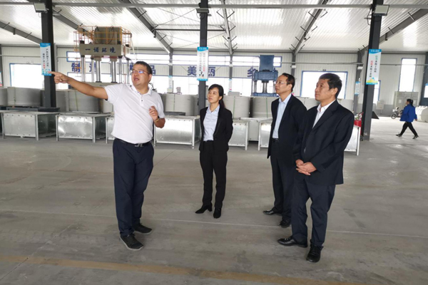 陜西航天建設集團有限公司總經理、黨委副書記謝明娟率隊赴遼寧一諾環保產業集團開展考察調研工作